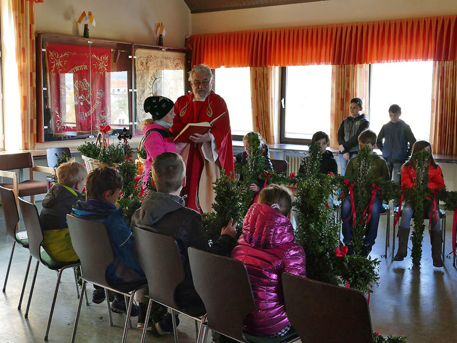 Palmsontag in Naumburg - Beginn der Heiligen Woche (Foto: Karl-Franz Thiede)